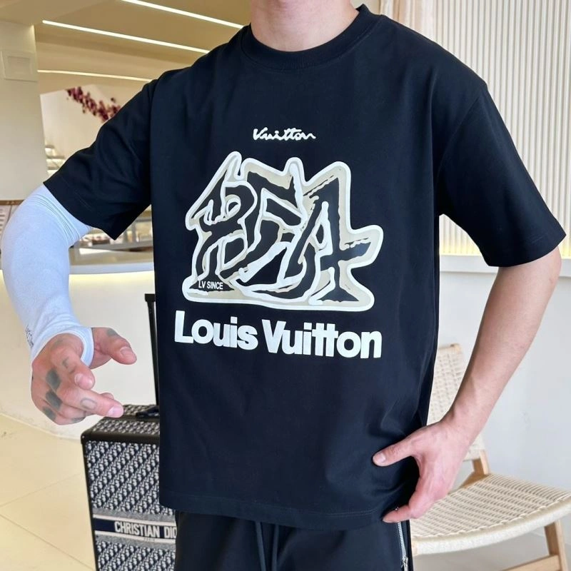 TravelReady Louis Vuitton T-Shirts 132271