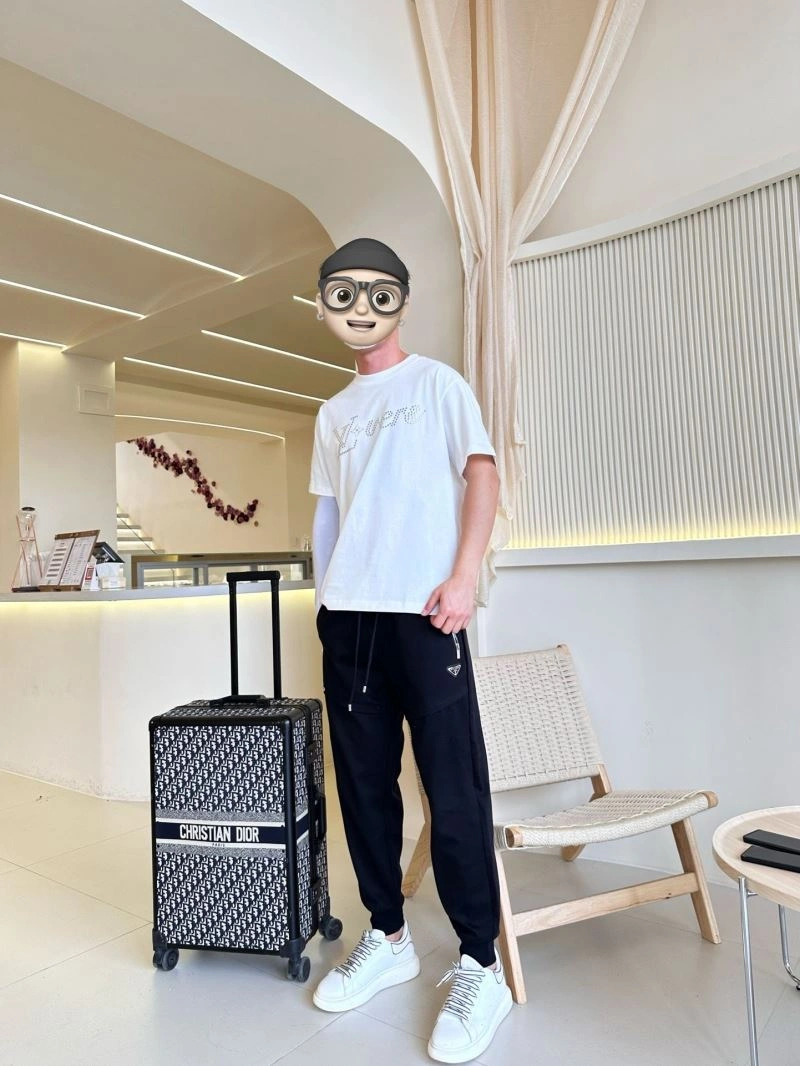 Louis Vuitton T-Shirts EasyMatch 132262