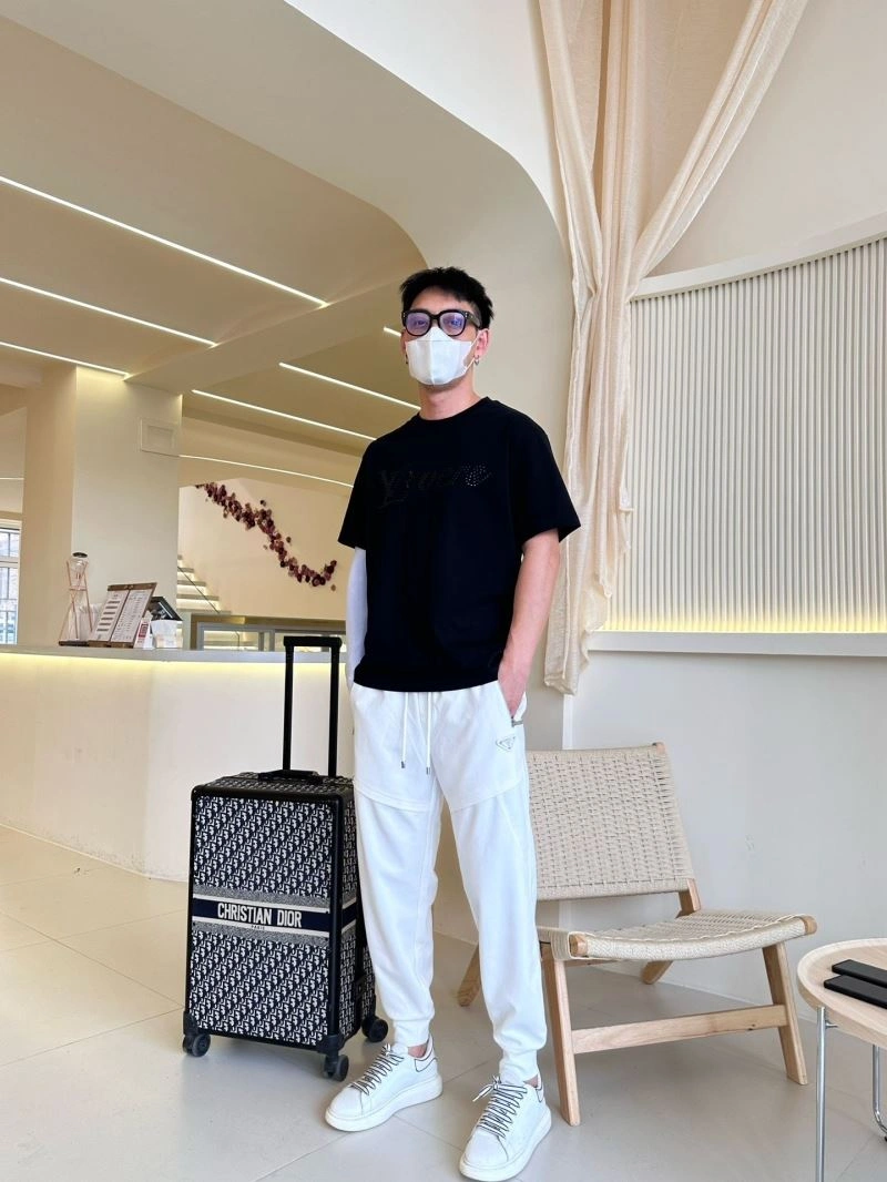 GoAnywhere Louis Vuitton T-Shirts 132259