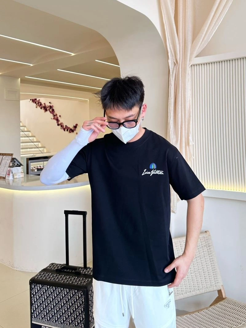 Louis Vuitton T-Shirts TravelReady 132318