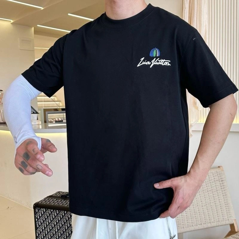 Louis Vuitton T-Shirts TravelReady 132318
