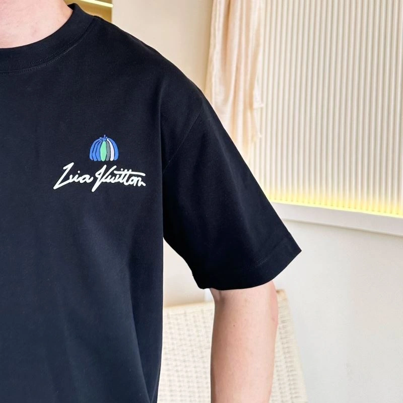 Louis Vuitton T-Shirts TravelReady 132318