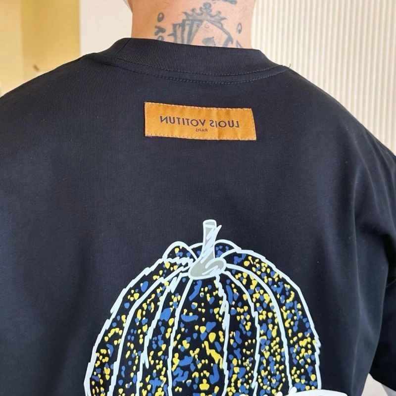 Louis Vuitton T-Shirts TravelReady 132318