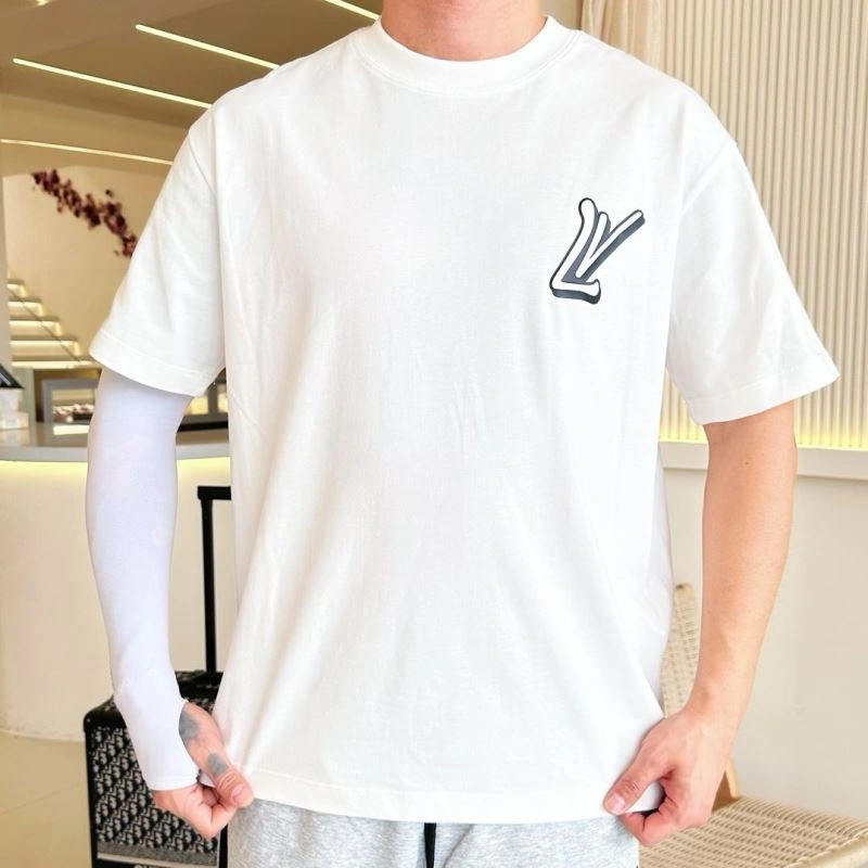 Louis Vuitton T-Shirts Stylish 132258