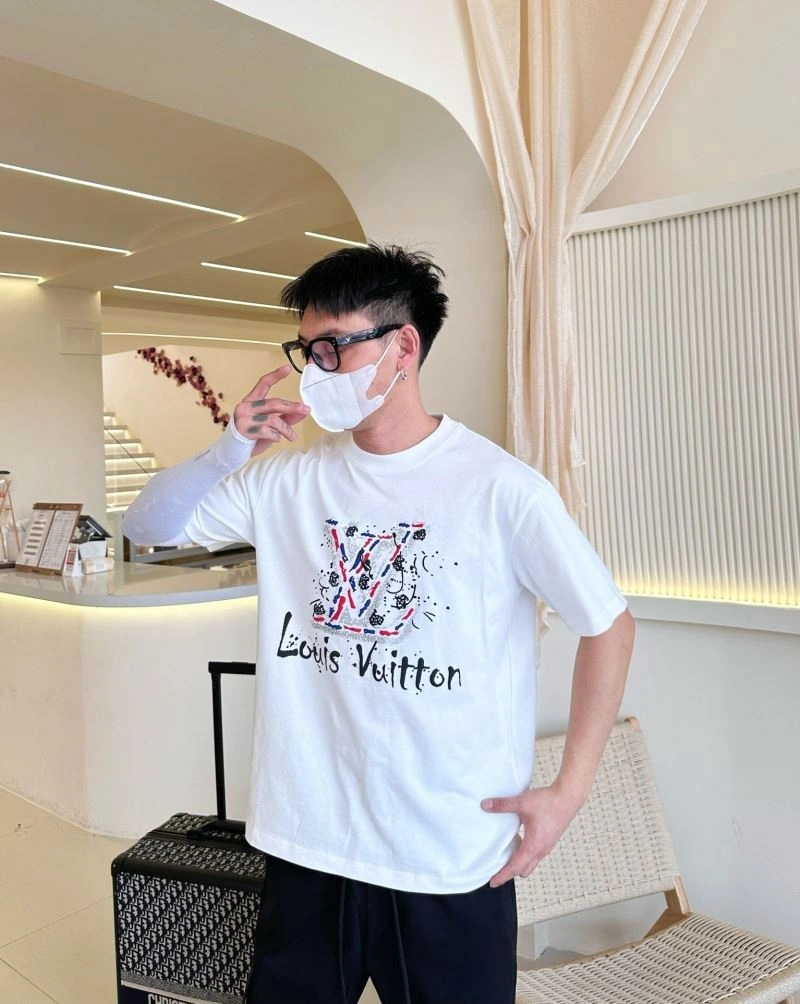 Louis Vuitton T-Shirts Unisex 132261