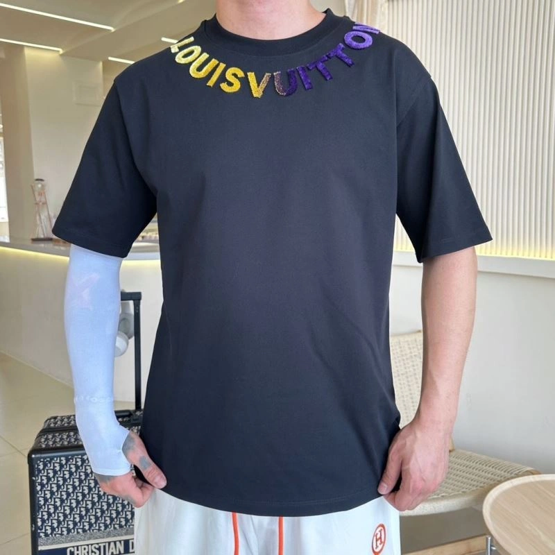 Trendy Louis Vuitton T-Shirts 132249