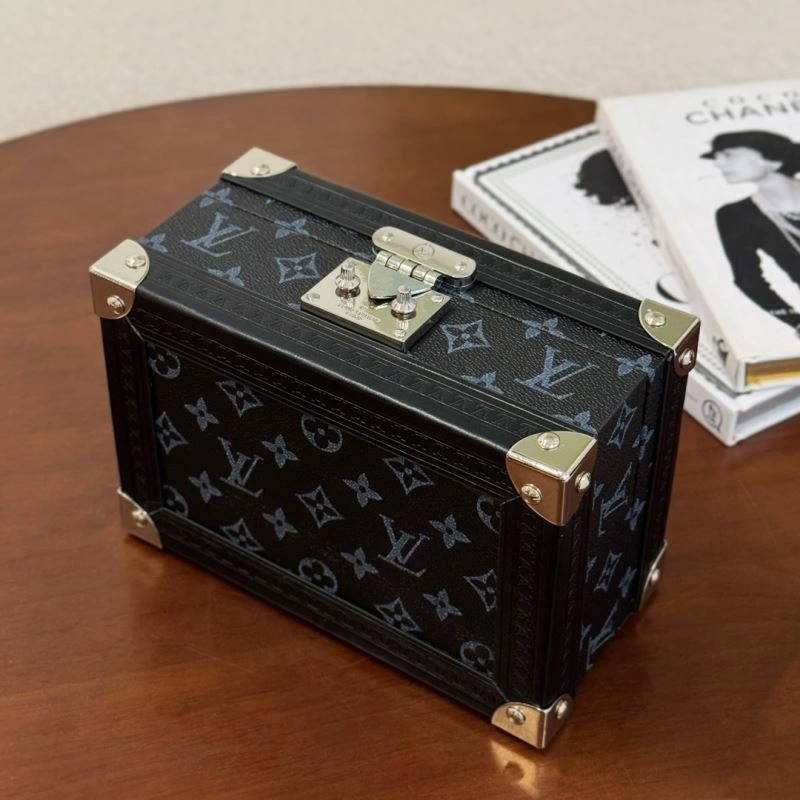 Cozy Louis Vuitton Tissue Boxes 274726