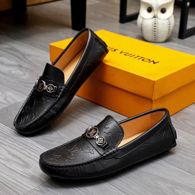 Unisex Louis Vuitton Tods Shoes 30445
