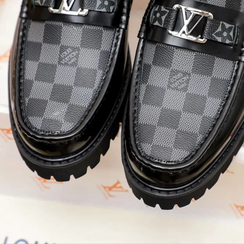 Casual Louis Vuitton Tods Shoes 30440
