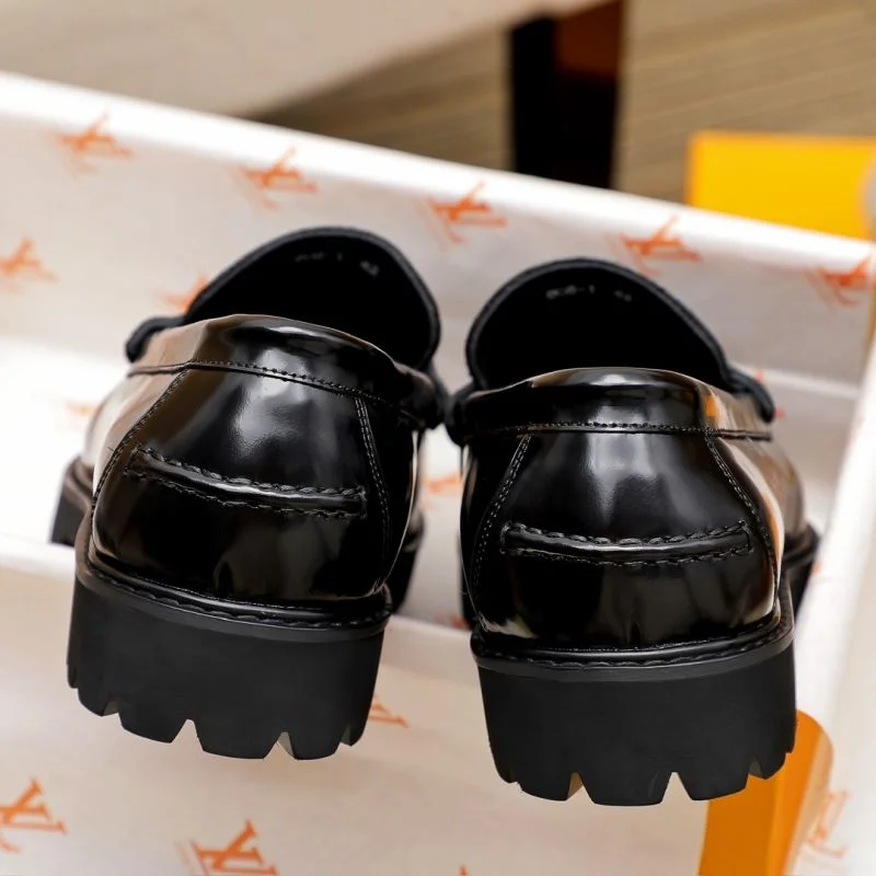 Casual Louis Vuitton Tods Shoes 30440