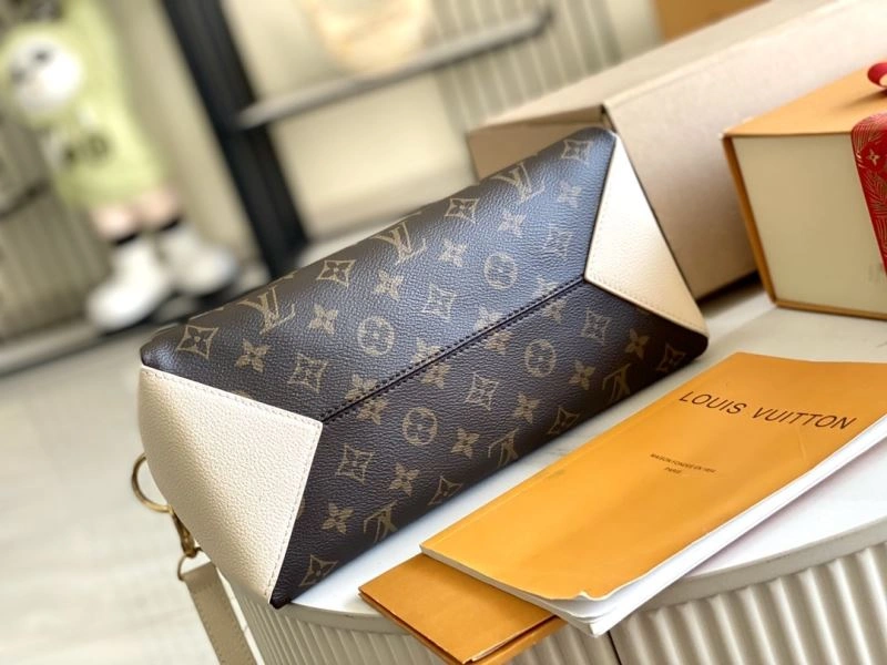 ModernLook Louis Vuitton Top Handle Bags 94023