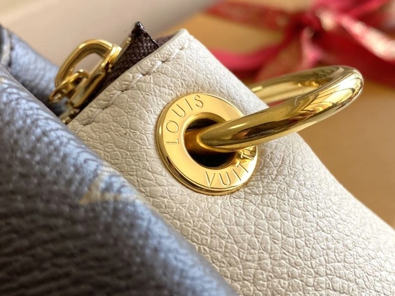ModernLook Louis Vuitton Top Handle Bags 94023