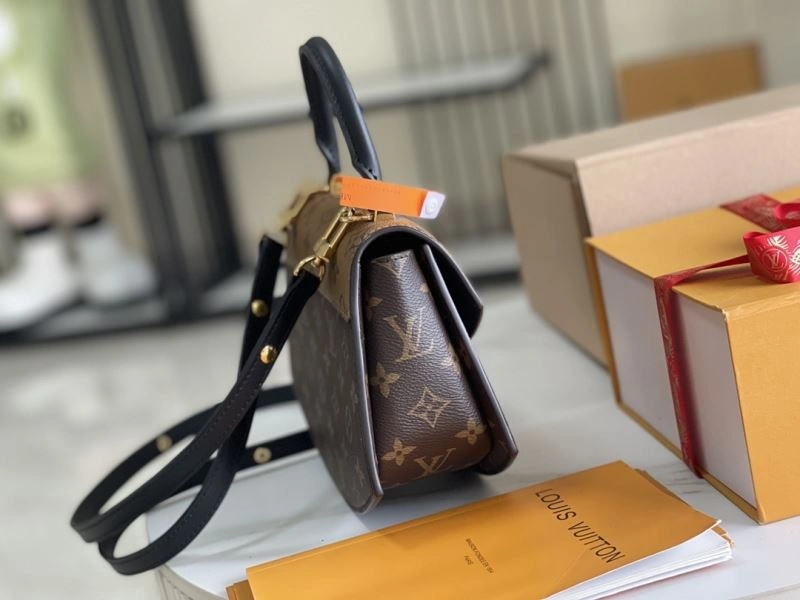 Louis Vuitton Top Handle Bags Compact 93909