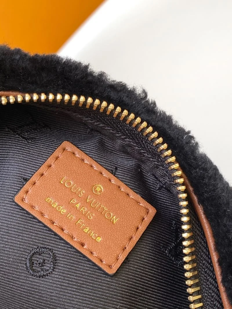 OdorResistant Louis Vuitton Top Handle Bags 43284
