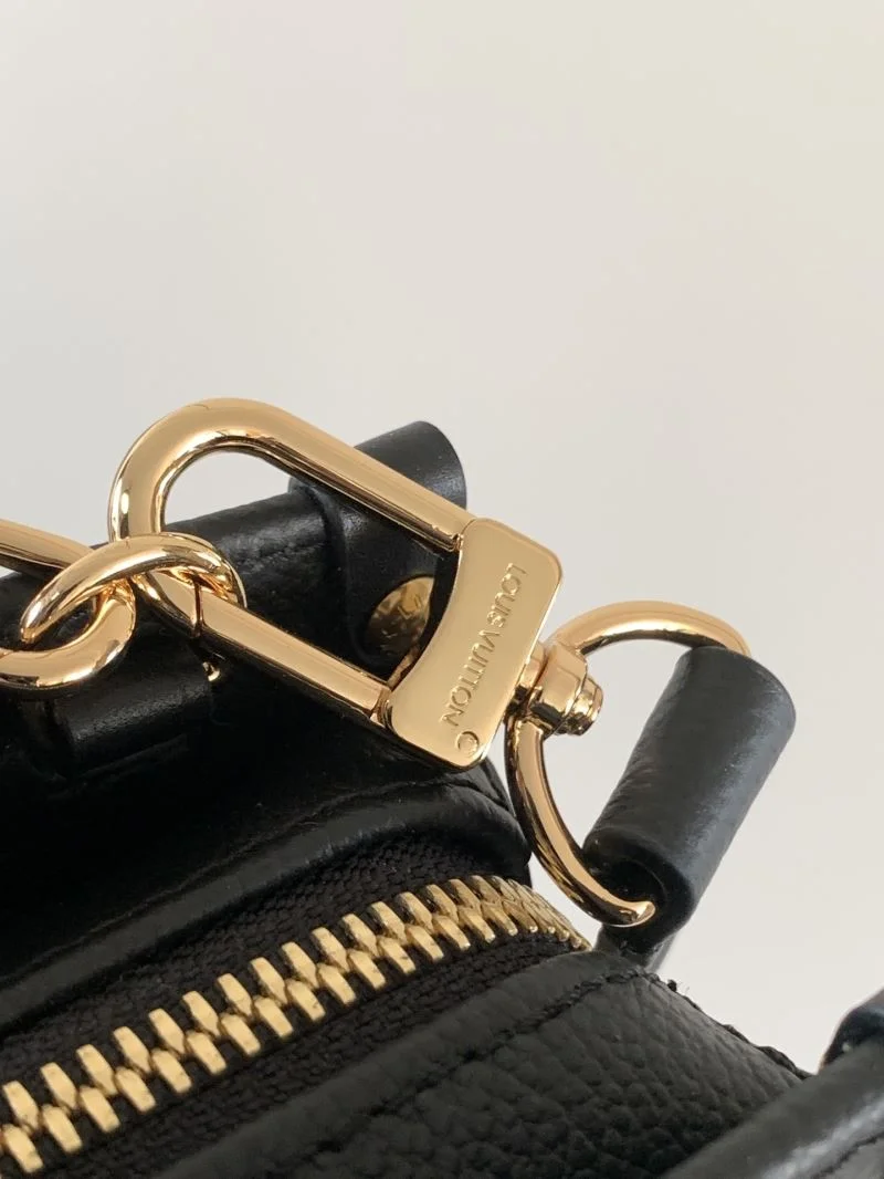 Lightweight Louis Vuitton Top Handle Bags 42258
