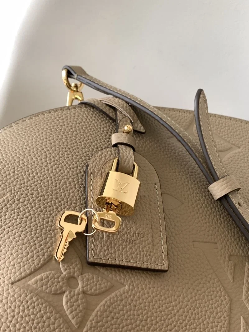 Practical Louis Vuitton Top Handle Bags 42234