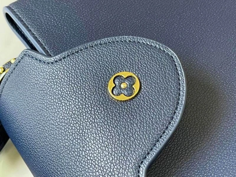 Neat Louis Vuitton Top Handle Bags 83369