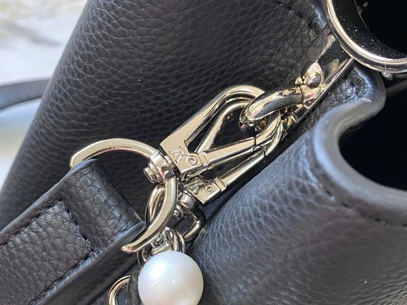 TravelReady Louis Vuitton Top Handle Bags 80024