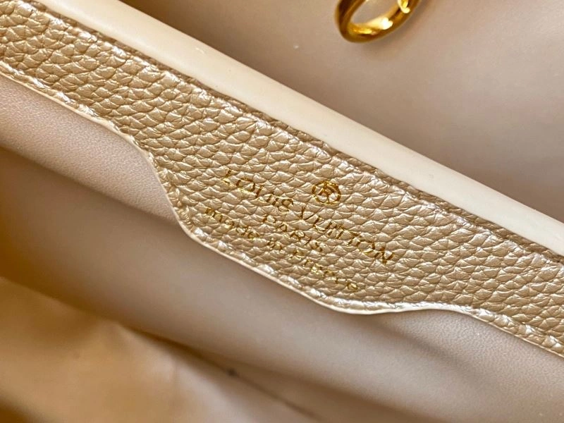 Louis Vuitton Top Handle Bags Unisex 79996