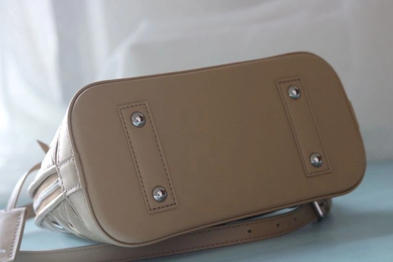 Louis Vuitton Top Handle Bags Tailored 79969