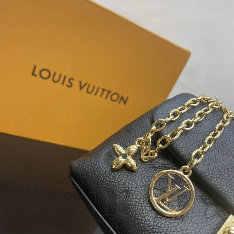 MultiPurpose Louis Vuitton Top Handle Bags 41676