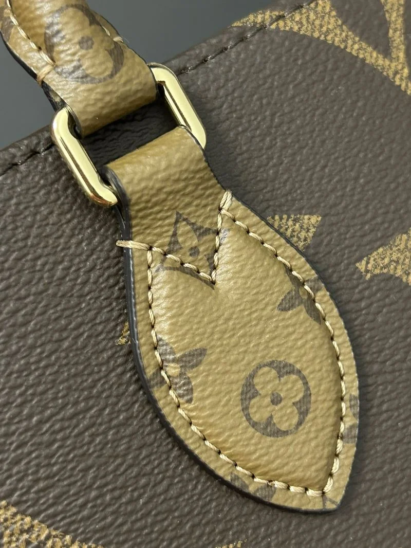 Louis Vuitton Top Handle Bags Breathable 41029