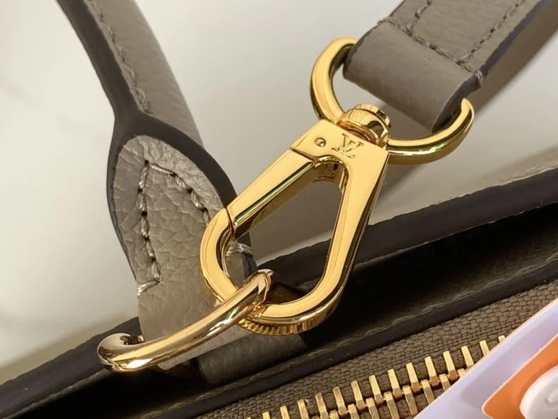 Compact Louis Vuitton Top Handle Bags 41041