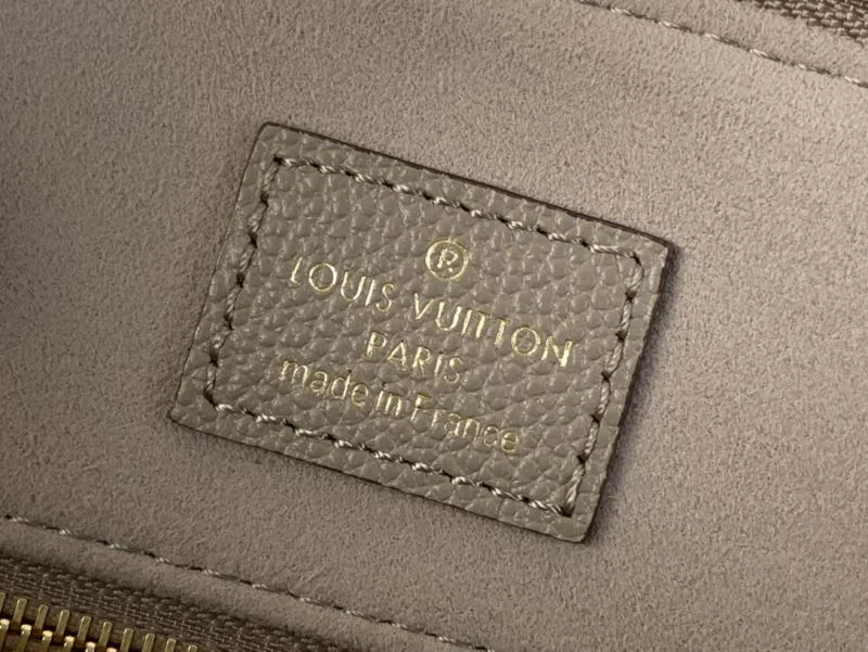 Compact Louis Vuitton Top Handle Bags 41041