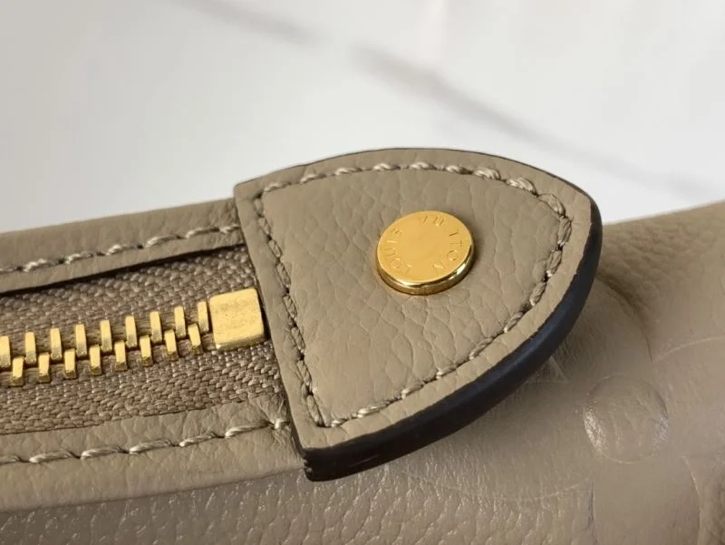 Louis Vuitton Top Handle Bags RelaxedFit 41032
