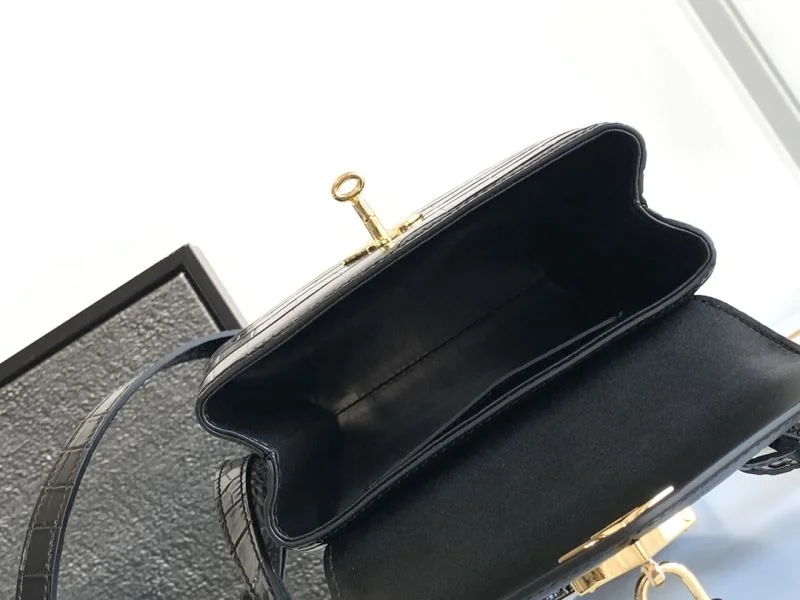 ComfortFit Louis Vuitton Top Handle Bags 41018