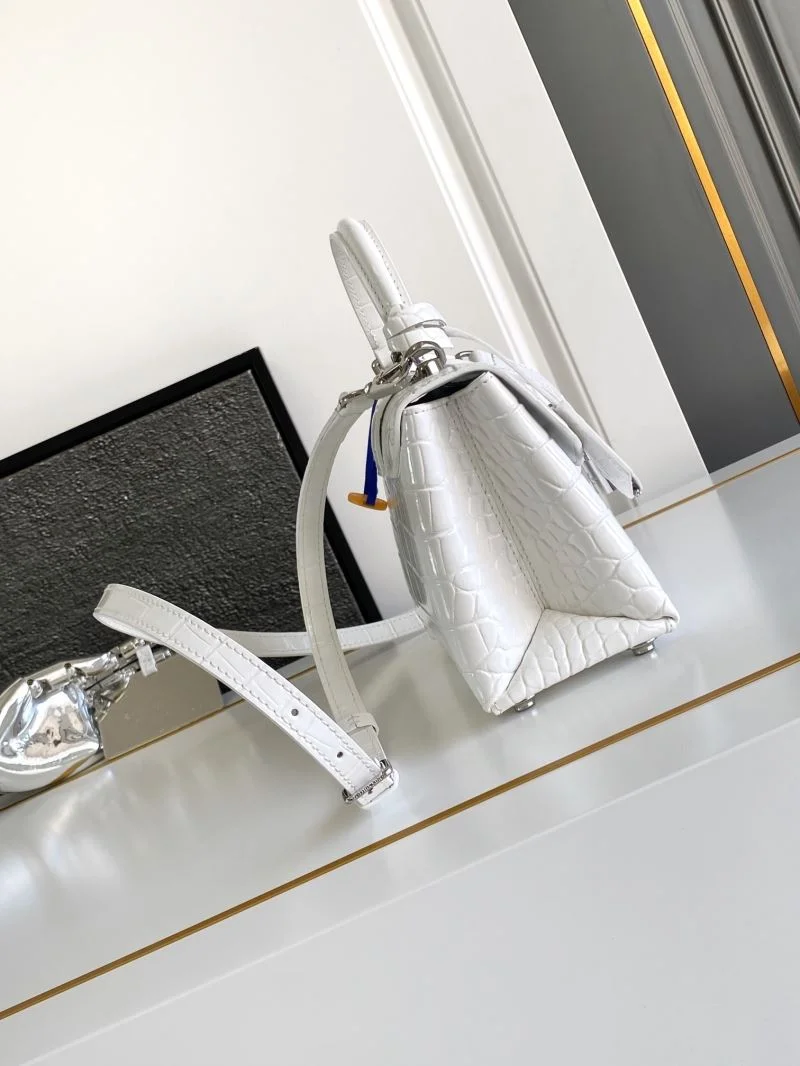Breathable Louis Vuitton Top Handle Bags 40995