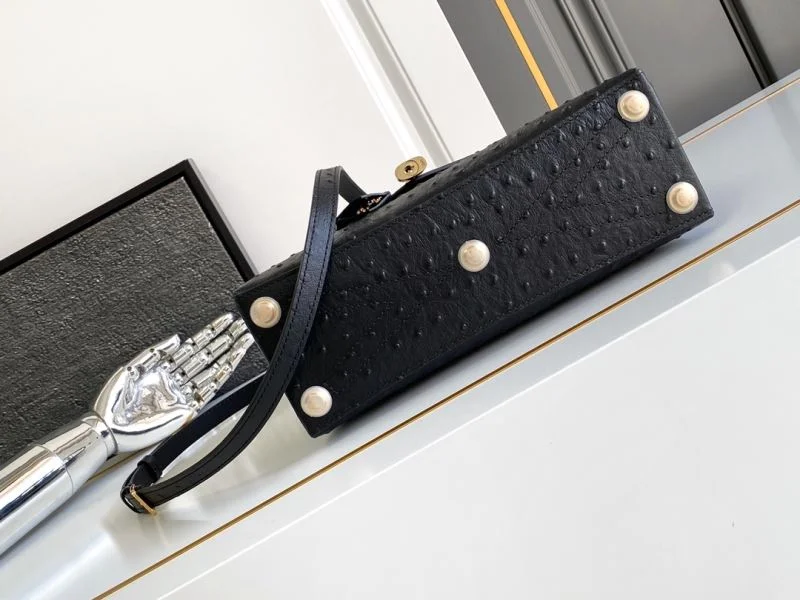 Unisex Louis Vuitton Top Handle Bags 40384