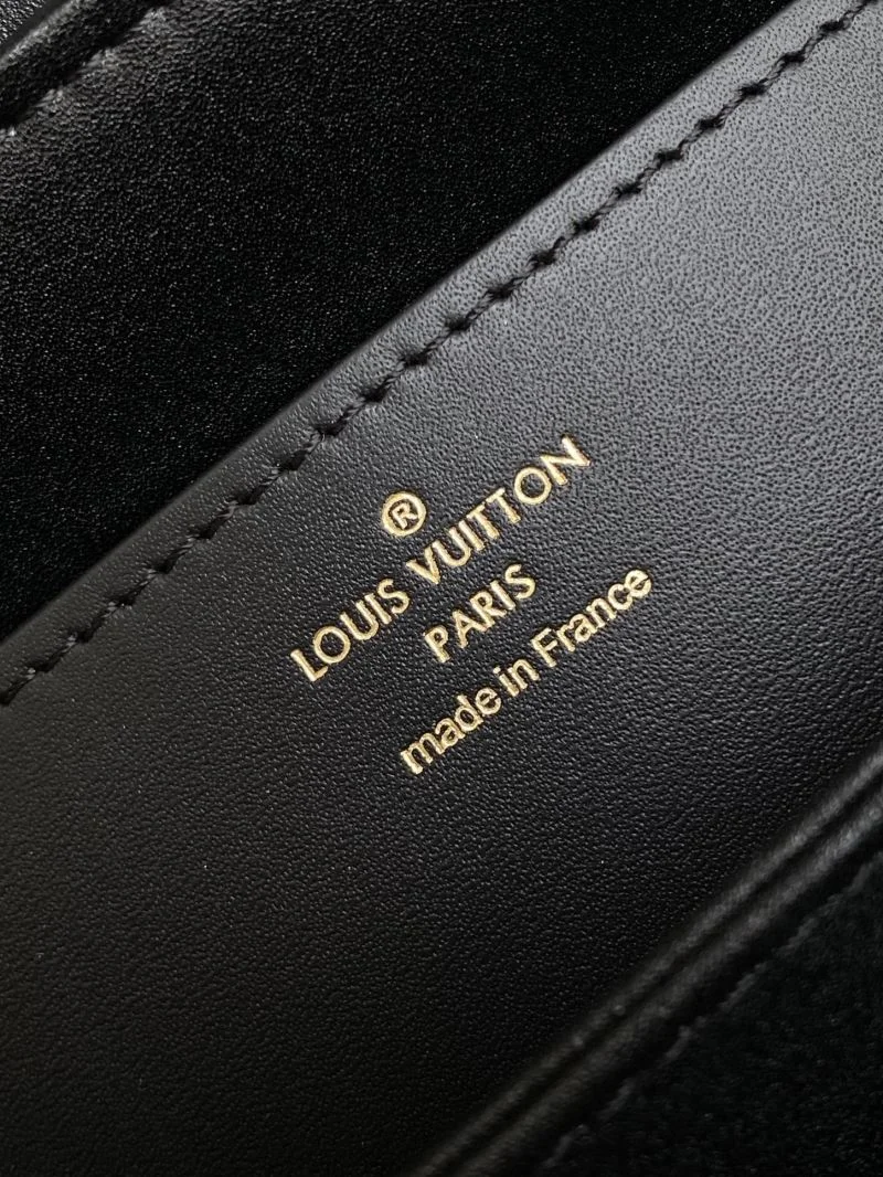 Unisex Louis Vuitton Top Handle Bags 40384