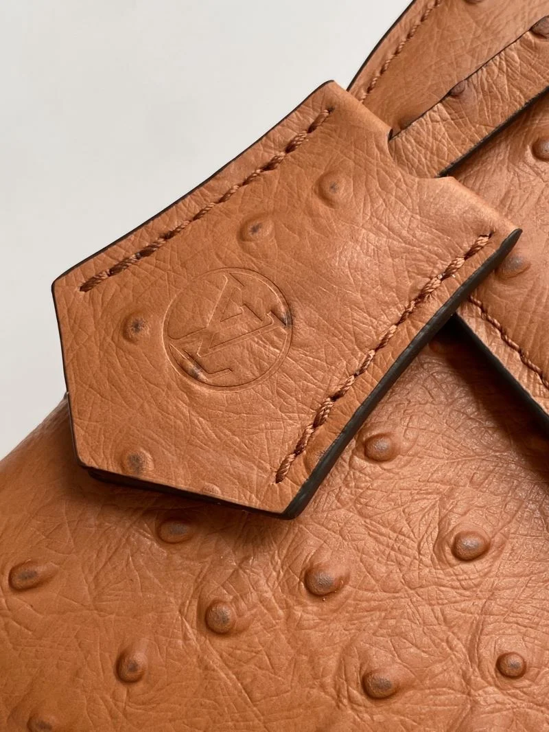 Sleek Louis Vuitton Top Handle Bags 40314