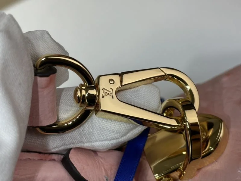 TravelReady Louis Vuitton Top Handle Bags 40319