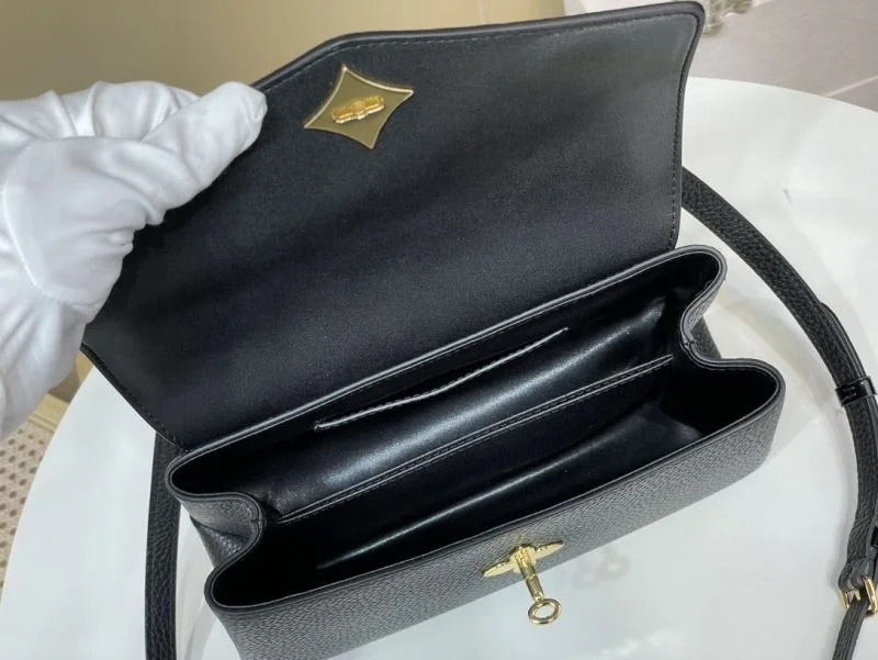 Fashionable Louis Vuitton Top Handle Bags 40343
