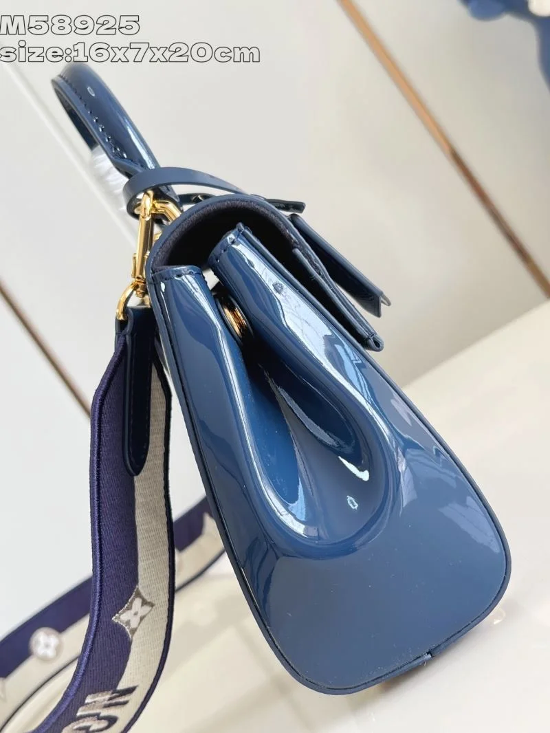 Louis Vuitton Top Handle Bags RelaxedFit 40284