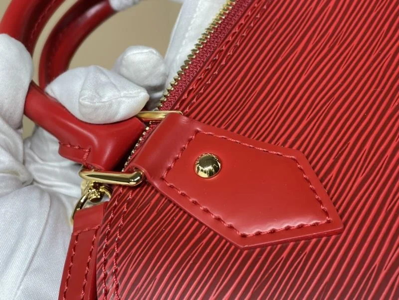 RelaxedFit Louis Vuitton Top Handle Bags 40281
