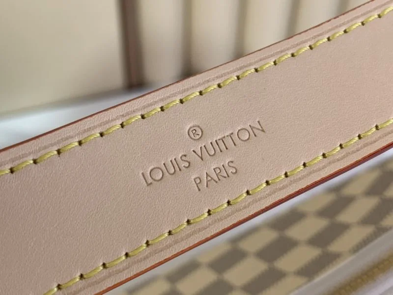 FreshLook Louis Vuitton Top Handle Bags 40280