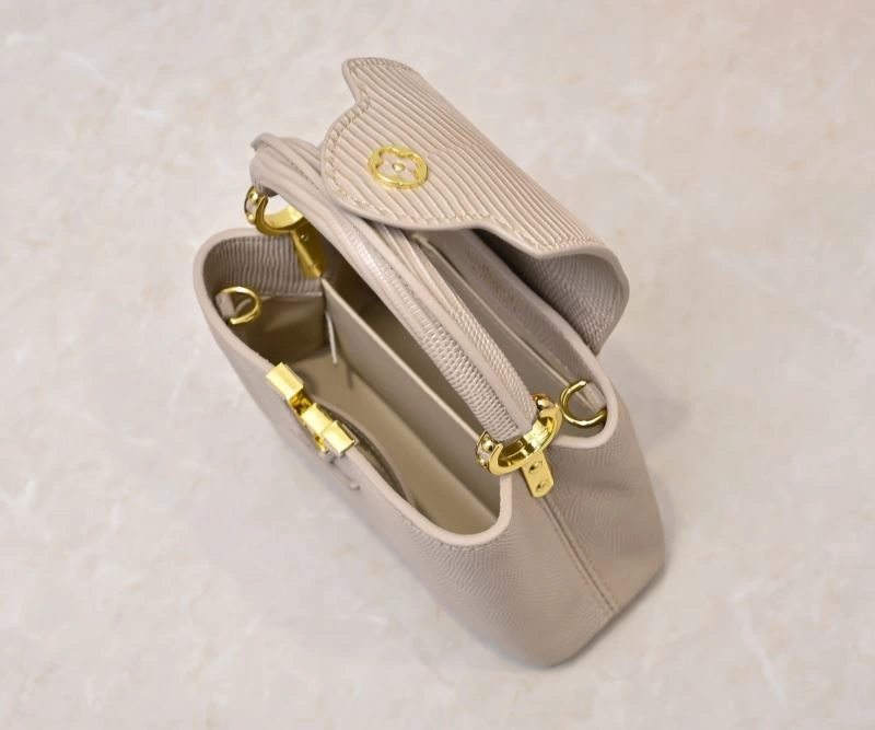 Unisex Louis Vuitton Top Handle Bags 79298