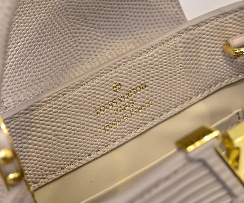 Unisex Louis Vuitton Top Handle Bags 79298