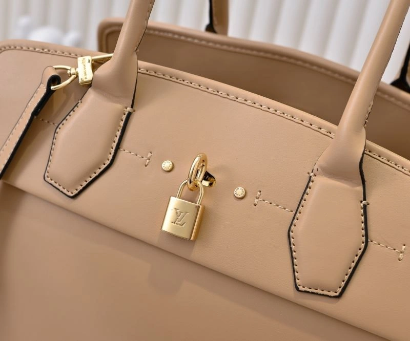 Snug Louis Vuitton Top Handle Bags 79277