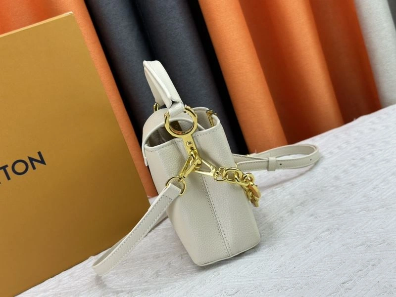 StreetReady Louis Vuitton Top Handle Bags 79210