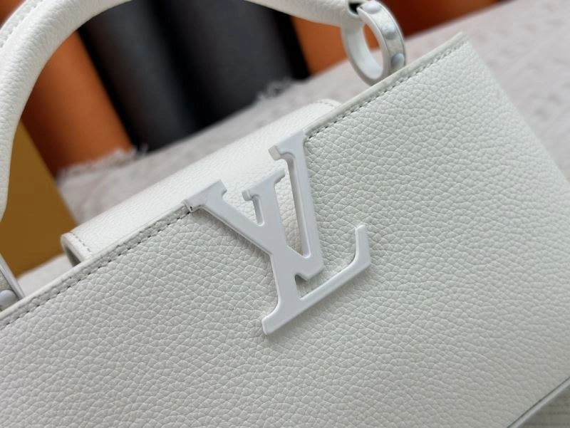 Flexible Louis Vuitton Top Handle Bags 79190