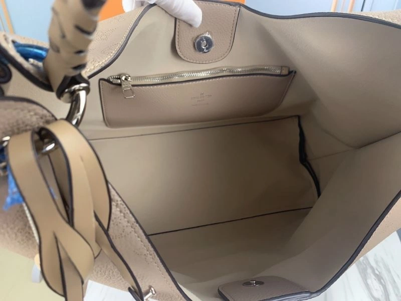 Sophisticated Louis Vuitton Top Handle Bags 79182