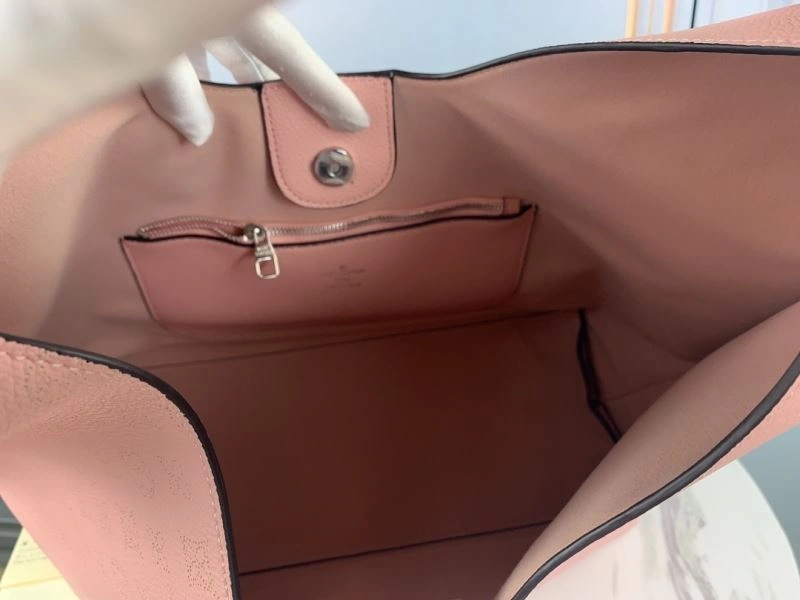 StreetReady Louis Vuitton Top Handle Bags 78877