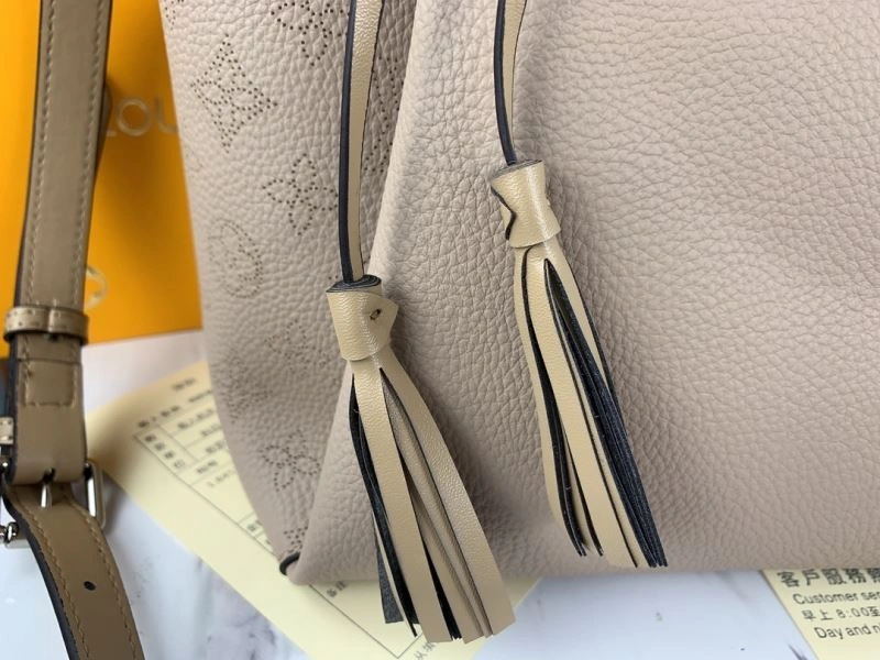 Louis Vuitton Top Handle Bags RelaxedFit 79140