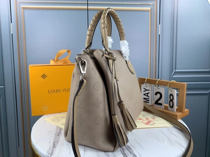Louis Vuitton Top Handle Bags RelaxedFit 79140