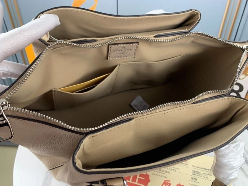 Louis Vuitton Top Handle Bags RelaxedFit 79140