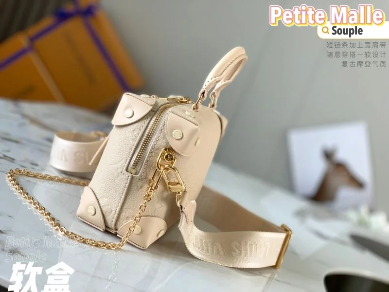 Breathable Louis Vuitton Top Handle Bags 39362
